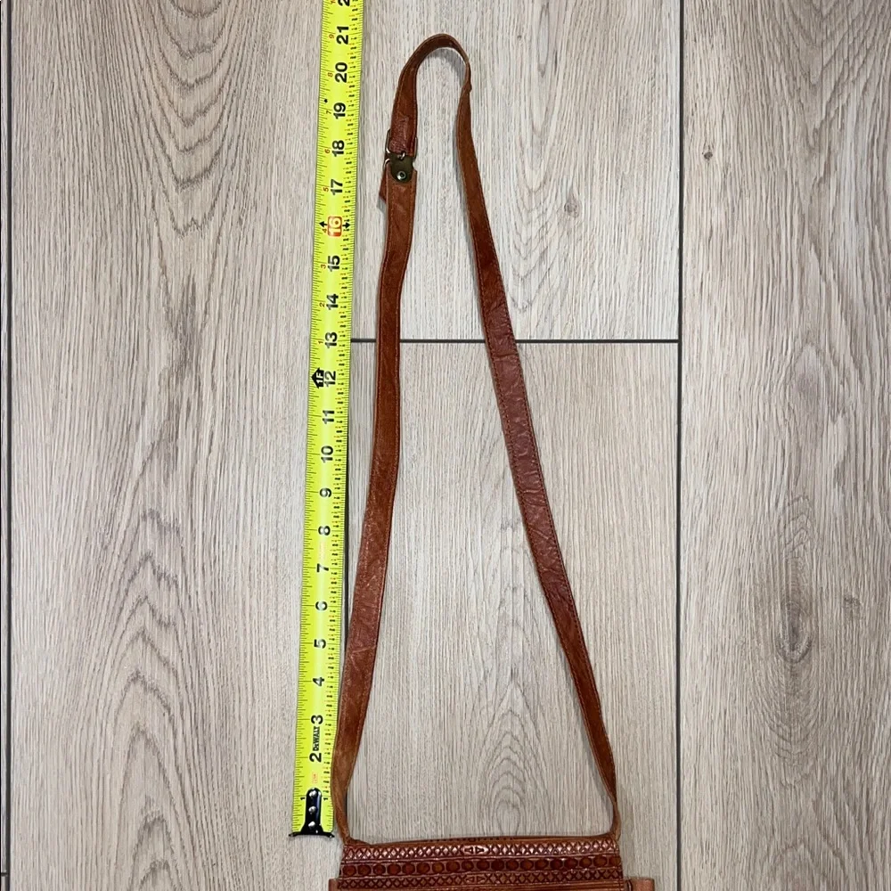 Vintage Circa 1990’s Brown Leather Crossbody Bag - Picture 15 of 16